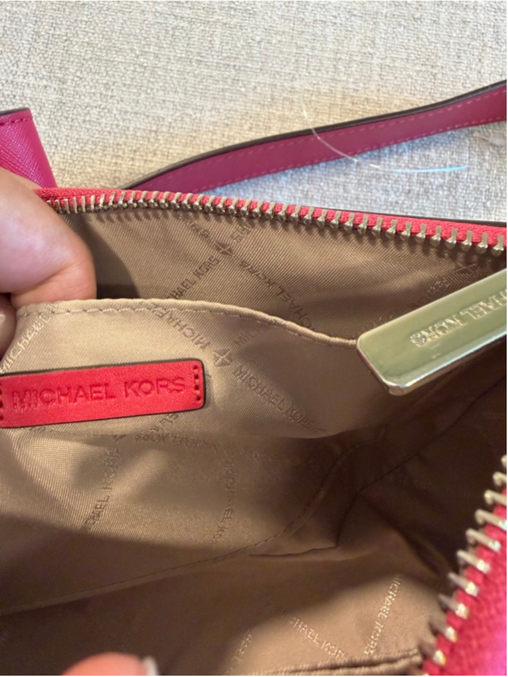 Michael Kors Jet Set Saffiano Leather Crossbody Bag carmine pink - Picture 5 of 13